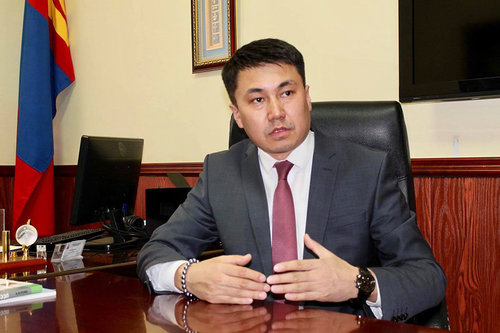 З.Бауыржан: Хувиараа хөдөлмөр эрхлэгчдийн эрүүл, аюулгүй байдалд анхаарах хэрэгтэй байна