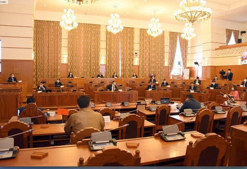 Тавдугаар сарын улс төр