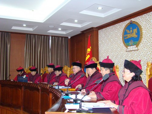 Тендерийн хуулийн маргааныг хэлэлцэнэ