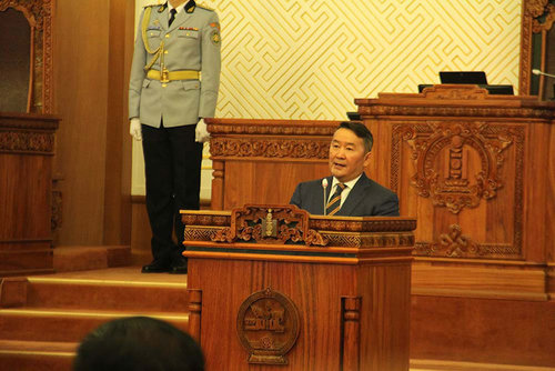 Шинэ парламентад хаягласан төрийн тэргүүний онцлох эшлэлүүд