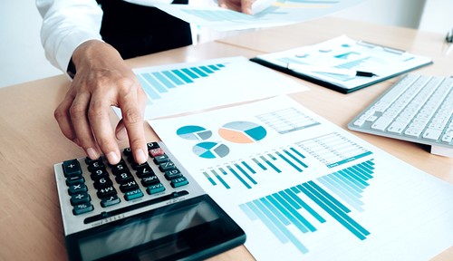 Бизнесийн зээлийн  37 хувь нь “Ковид-19”-т өртжээ