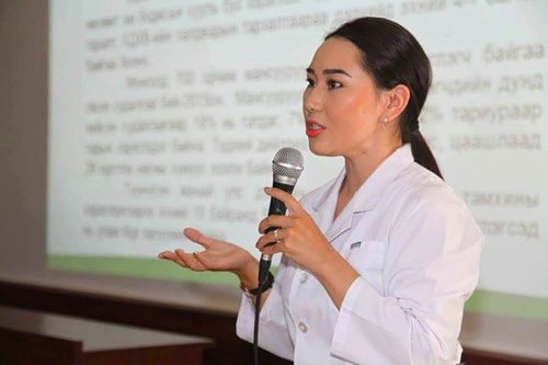 Өнөөдрийн онцлох ярилцлага... Ж.Үйлст: Хоёр настнууд гэртээ сууснаар хүүхдийн хөгжилд хоцрогдол үүснэ