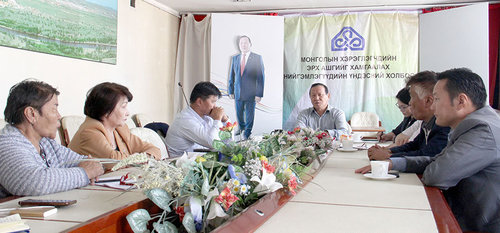 Хэлэлцүүлэг: Улс төрийн хэлмэгдүүлэлт