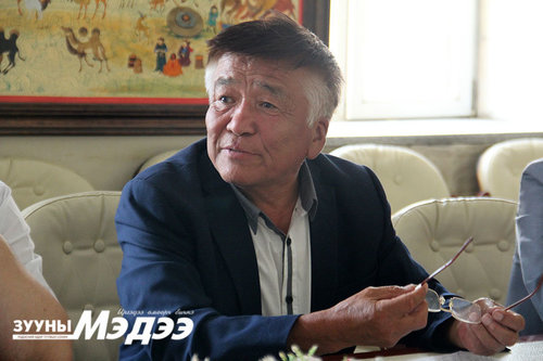 Ц.Жамбалсүрэн: Ю.Цэдэнбалыг хэлмэгдүүлсэн, доромжилж “дээрэмдсэн”