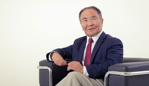 Ц.Баатар: Жо Байден улс төрийн туршлагын хувьд Трампаас тохой илүү хүн