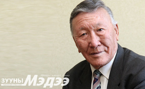 Сайд дарга архийг хориглоё гэж ярьчихаад буруу хараад “уйлж” байдаг юм