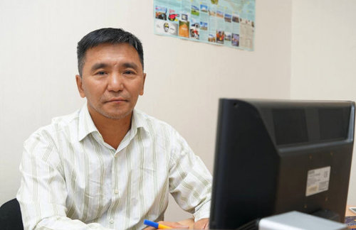 Тиймээ, чөлөөт зах зээл гэж байхгүй! Үнэнийг хэлсэн хүнд хүн өшөөтэй, үхэр нядалсан хүнд нохой өшөөтэй юу?