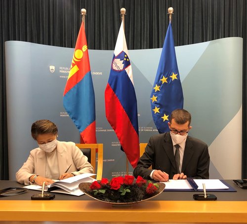 Монгол, Словени хооронд визгүй зорчихоор боллоо