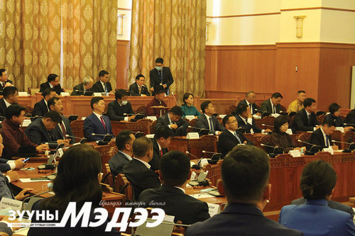 Зээлийн хэлэлцээрүүдийг баталж, Оюутолгойн асуудлыг хойшлуулав