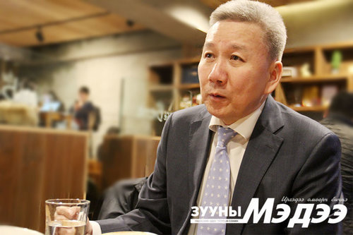 Л.Болд: Ерөнхийлөгч маань иргэдтэйгээ илүү ойрхон ажиллаж байна