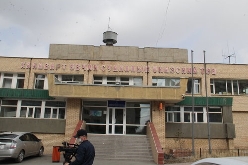 ЭМЯ: 12 хүнээс халдвар илэрсний хоёр нь ХӨСҮТ-ийн ариутгагч байна