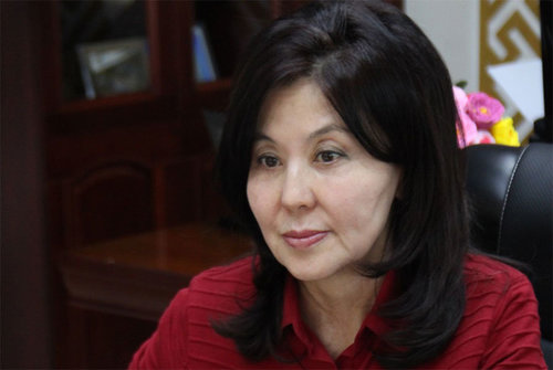 Л.Бямбасүрэн: 2021 онд улсын болон хувийн эмнэлэг чанараар өрсөлдөж, гүйцэтгэлээр санхүүжинэ