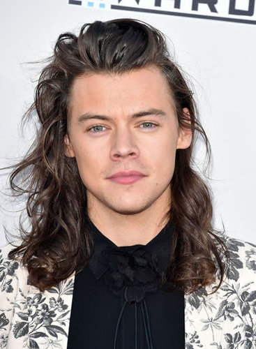 One Direction хамтлагийн дуучин Харри Стайлес