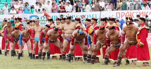 Сар шинийн барилдааныг үзэгчгүйгээр зохион байгуулна