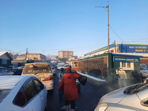 “Нарантуул”, “Хүчит шонхор” зах руу чиглэсэн замын хөдөлгөөн тэг зогсчээ