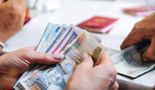 Зургаан хувийн зээл бүтээхэд 5.5-6 сая төгрөгийн авлига нэхдэг гэв