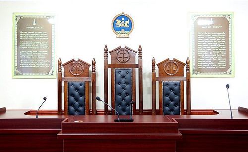 Анхан болон давж заалдах шатны Ерөнхий шүүгч нарыг томилжээ