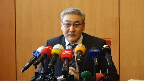 А.Гансүх аюултай тайлбар хийж, ажилтнаа ОХУ-д “түгжчихэв” үү
