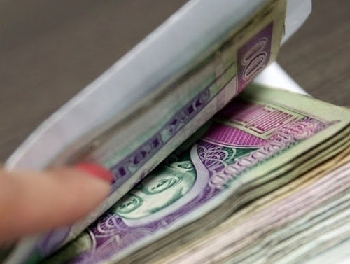 Тэтгэврийн зээлгүй байсан ахмадуудад нэг сая төгрөг шилжүүлж эхэллээ