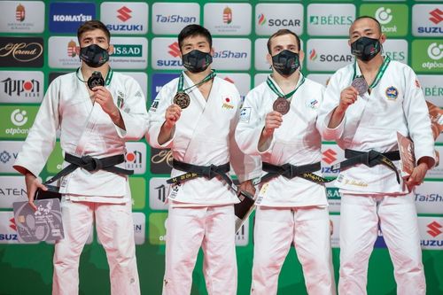 ОУХМ Ё.Басхүү дэлхийн аваргаас анхны медалиа авлаа