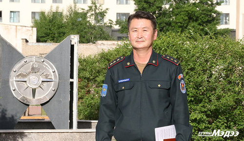 Дарийн утаан дунд дайчдаа удирдсан цэргийн дарга