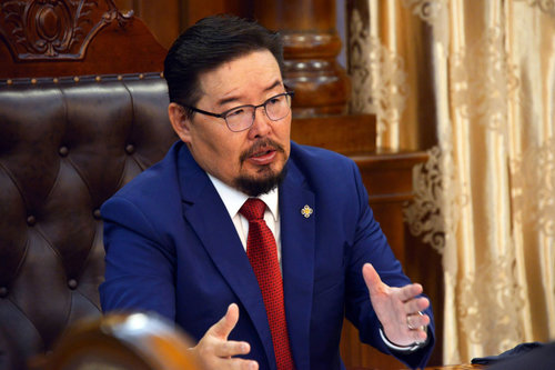 Г.Занданшатар: Ёс зүйг умартсан хэн ч төрийг төлөөлөх эрхгүй