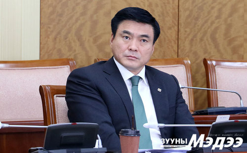 С.Амарсайхан: Хүнс, эмийн хэрэгслийг төмөр зам, агаарын тээврээр татна
