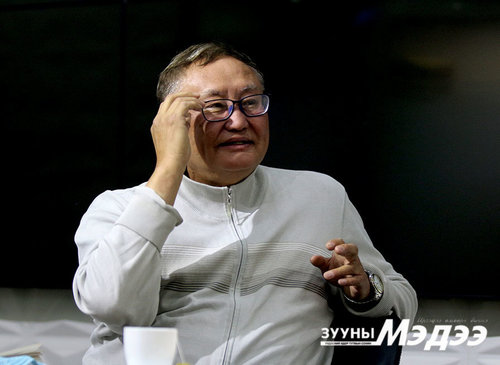 Антон Чеховын алтан гартай “зарц”
