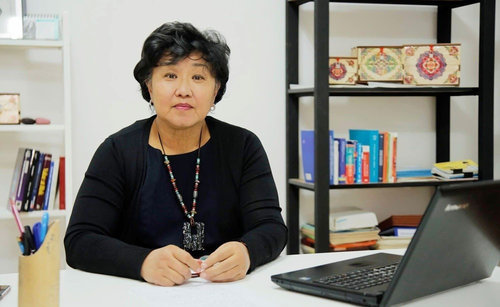 Л.Оюун: Мега төслүүдээ хөдөлгөвөл инфляц тогтворжино