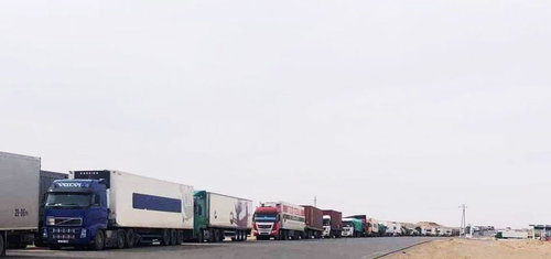 Ачаа тээврийн үнийг жолоочид биш Засгийн газар өсгөж байна гэв
