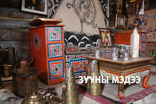 ФОТО: Дадал сумын даруухан музей “Монголын түүх” хүүрнэнэ