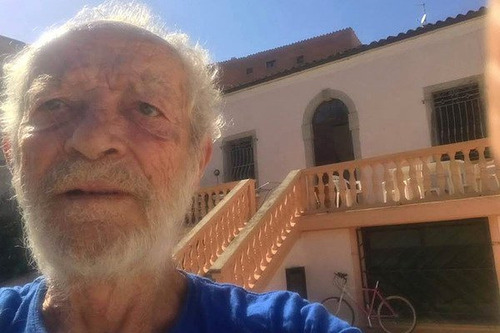 Арал дээр 32 жил амьдарсан итали даяанчийн түүх
