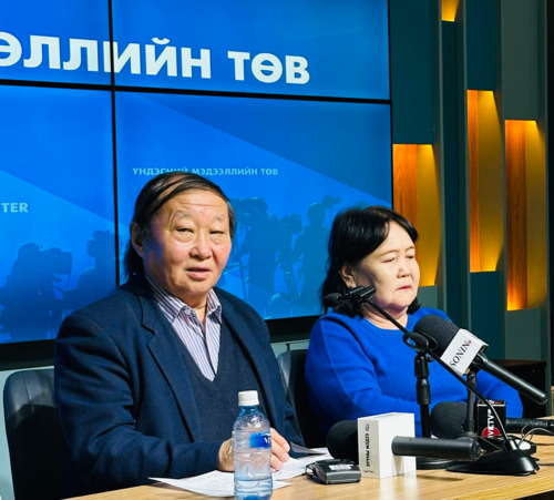 Б.Батзориг: Манайхаас гадна 13 өрх байрны ордероо залилуулсан